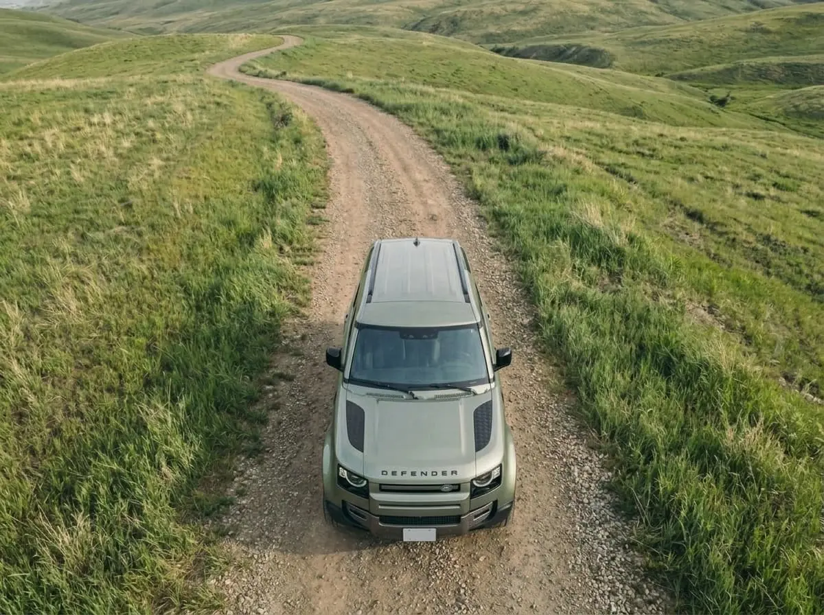 Land Rover Defender 110 V8 2025 — imagen 3